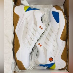 K-Swiss Si-Defier Men’s Size 11 US/EU 44.5 with og box